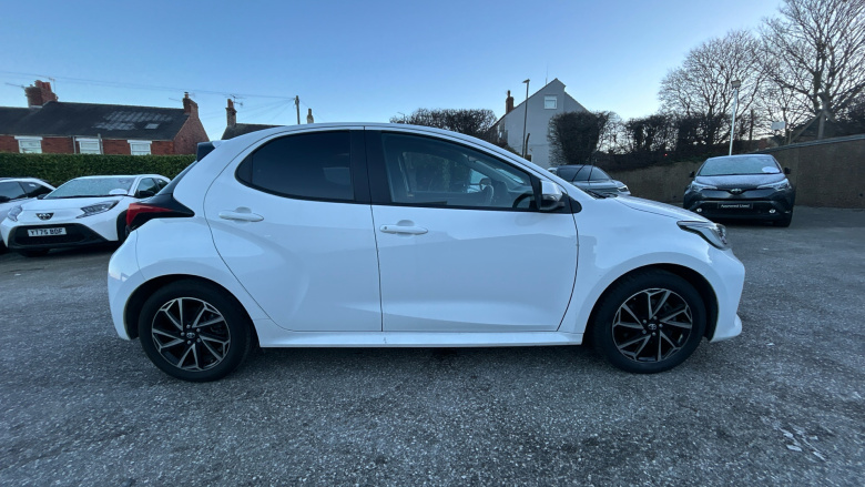 Toyota Yaris 1.5 Hybrid Design 5dr CVT Hybrid Hatchback